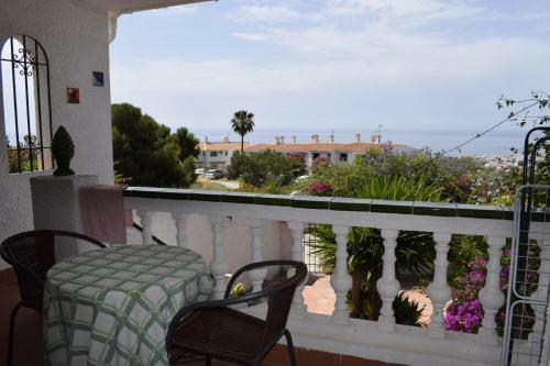 C/ Abetos 12 Urb. Algarrobo