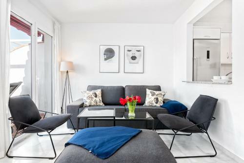 Three-bedroom Apartment With Terrace Irene