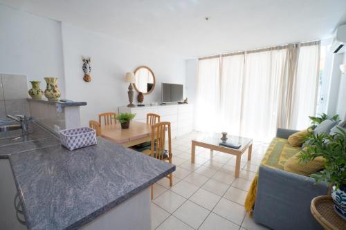 Apartamento Edf. Torresol 203