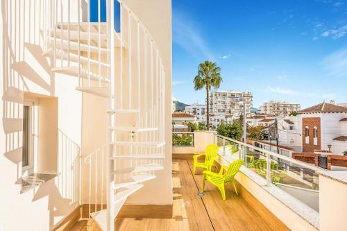 Nerja Villa Sleeps 14 Pool Air Con Wifi