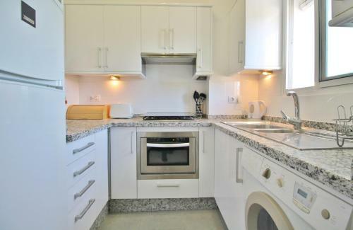 Apartment Candace Spainsunrentals 1019