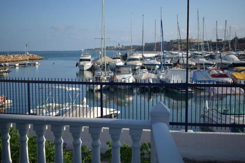 Casa Con Piscina Privada En Montemar De Dehesa De Campoamor Mm 024