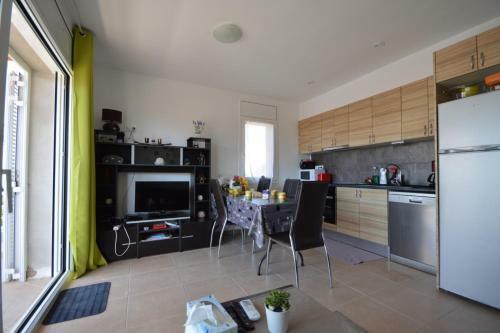 Apartamento Con Piscina En Rosas. Anoia 1er