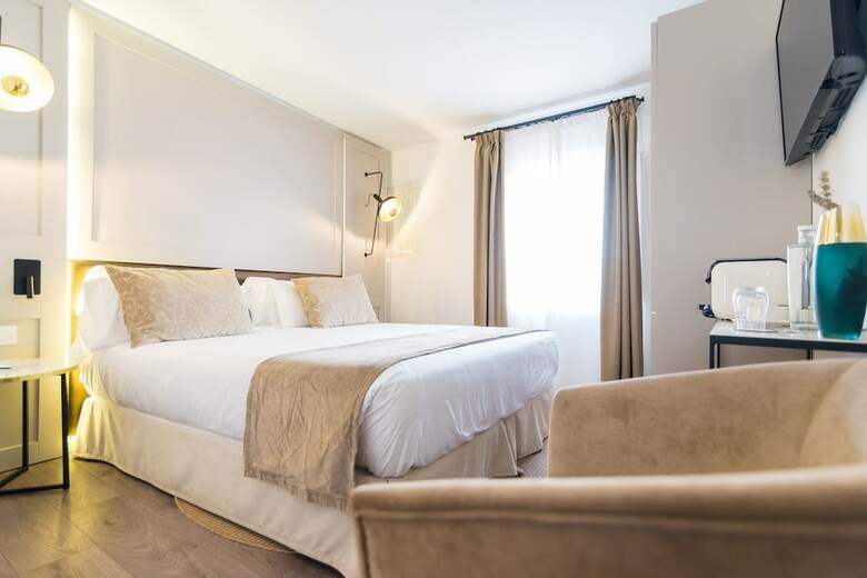 Hotel Icon Roset� By Petit Palace