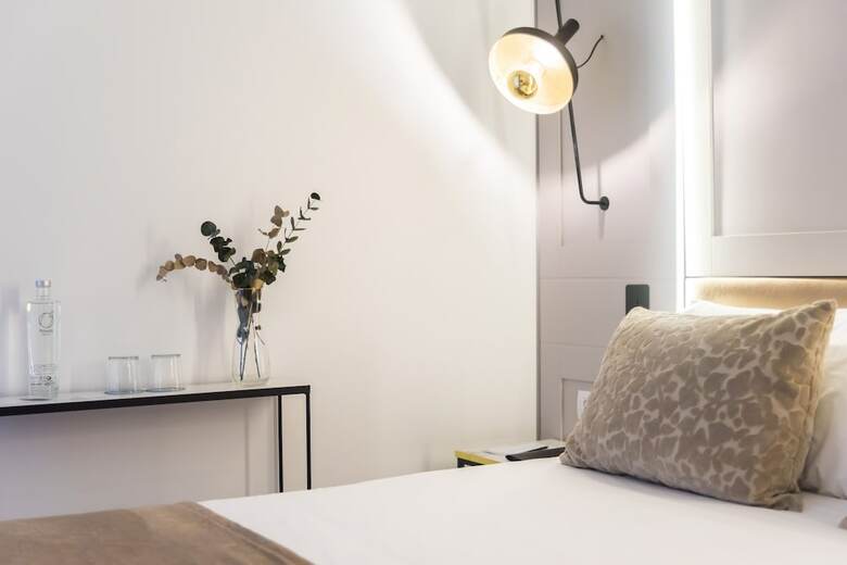 Hotel Icon Roset� By Petit Palace