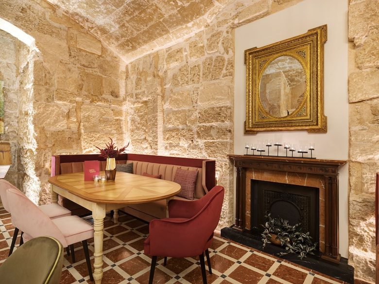 Hotel Gloria De Sant Jaume