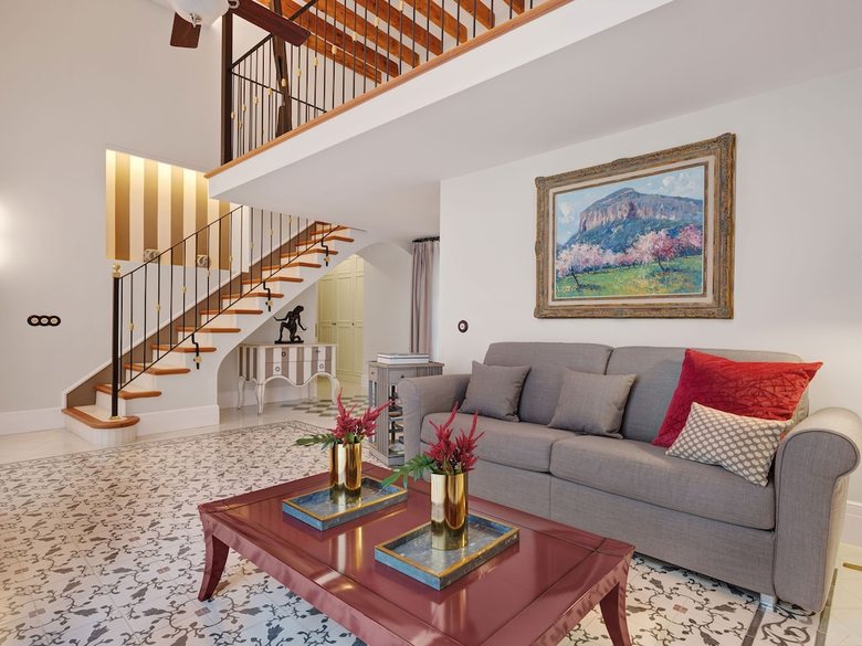 Hotel Gloria De Sant Jaume