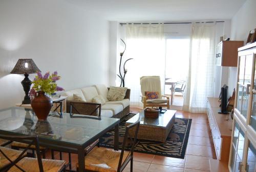 Apart. Green Mar 302