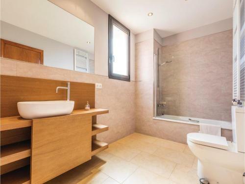 Four-bedroom Holiday Home In Pals