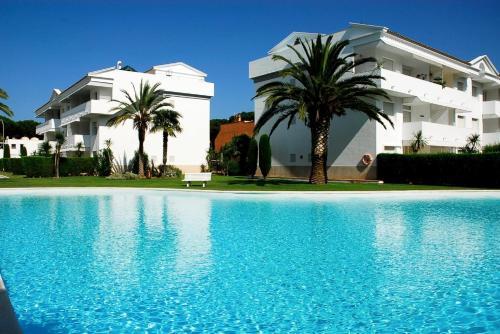 Apartment In Platja De Pals 35754