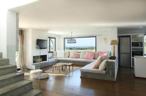 Villa Ayo Private Pool And Garden House