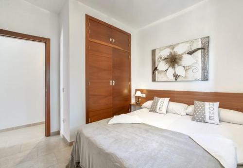 La Fustera Villa Sleeps 8 Pool