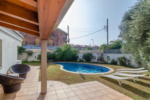 Pineda De Mar Villa Sleeps 6 Pool Air Con Wifi