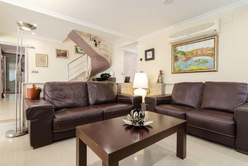 Pineda De Mar Villa Sleeps 6 Pool Air Con Wifi
