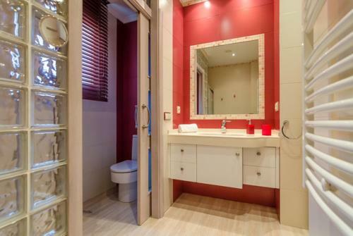 Pineda De Mar Villa Sleeps 6 Pool Air Con Wifi