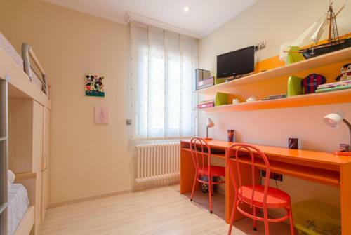 Pineda De Mar Villa Sleeps 6 Pool Air Con Wifi