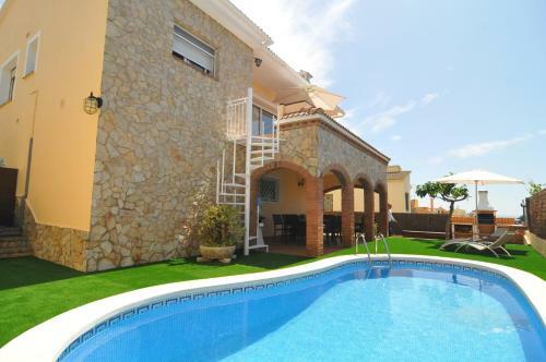 Villa Homeholidaysrentals Navy Blue