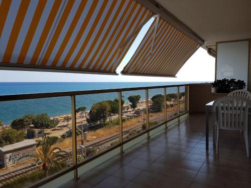 Apartment Passeig Maritim - 2