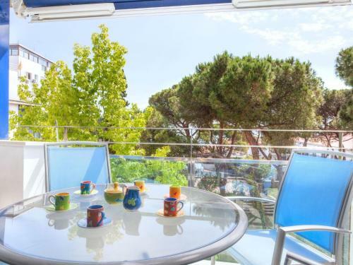 Holiday Home Crystal House