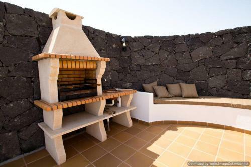 Villa 44 Sea Views, Pool,games,hot Tub, Office With Computer+ Wifi