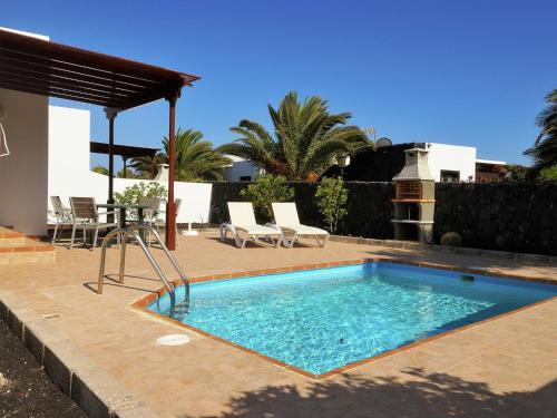 Villa Residencial Los Claveles - Cristina