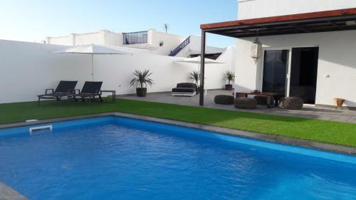 Superior Villa In Lanzarote Mt