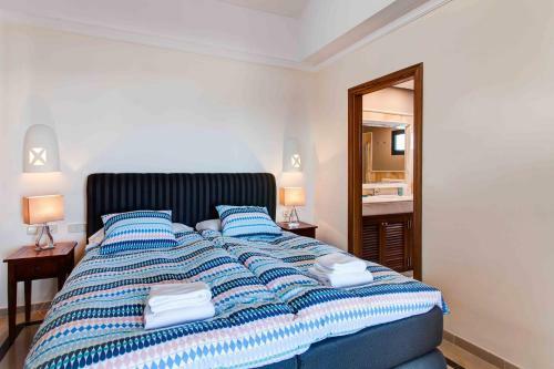 Hipoclub Villas, Zafiro 24 Villa