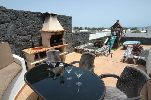Villa 43 Sea Views, Pool,games,hot Tub, Office With Computer+ Wifi