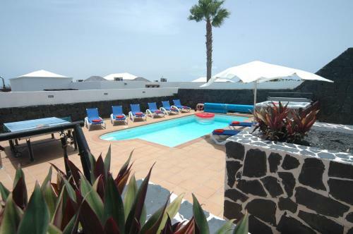 Villa 43 Sea Views, Pool,games,hot Tub, Office With Computer+ Wifi