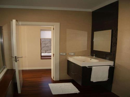 Playa Blanca Villa Sleeps 6 Pool Wifi T691296
