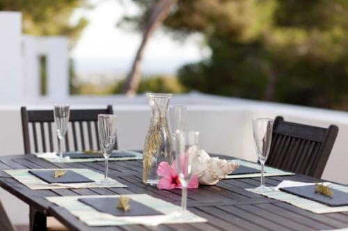Playa D'en Bossa Villa Sleeps 8 Pool Air Con Wifi