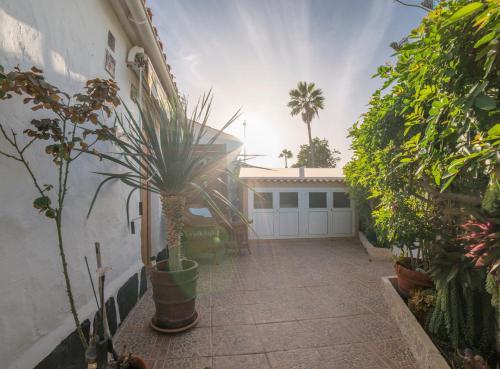 Villa Lightbooking- Book And Sunbed