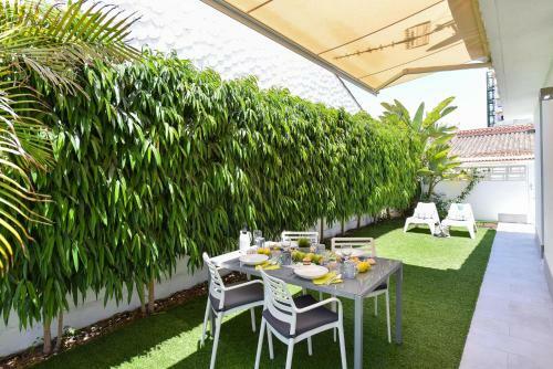 Cozy Bungalow For 6 In Playa Del Ingl�s Gd04