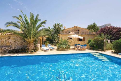 Pollenca Villa Sleeps 8 Air Con Wifi