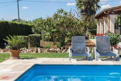 Pollenca Villa Sleeps 6 Air Con Wifi