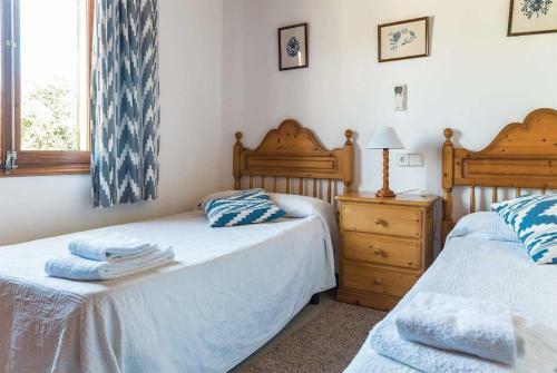 Pollenca Villa Sleeps 6 Air Con Wifi