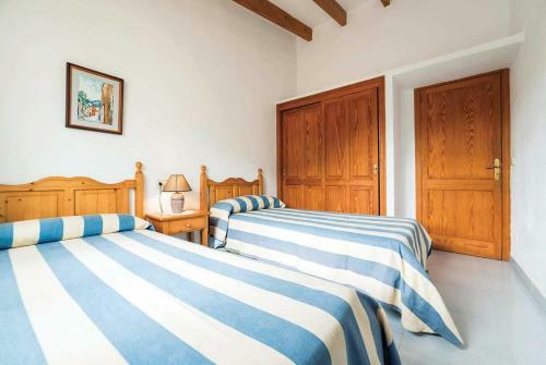 Pollenca Villa Sleeps 5 Air Con Wifi