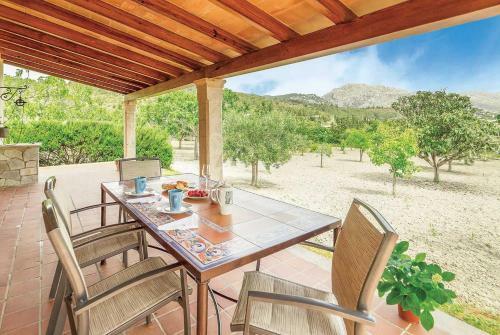 Pollenca Villa Sleeps 5 Air Con Wifi