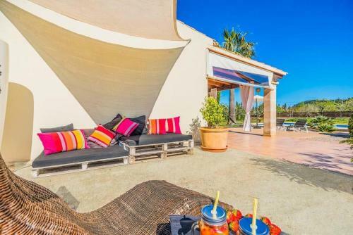 Pollenca Villa Sleeps 3 Pool Air Con Wifi