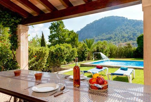 Pollenca Villa Sleeps 6 Pool Air Con Wifi T400541