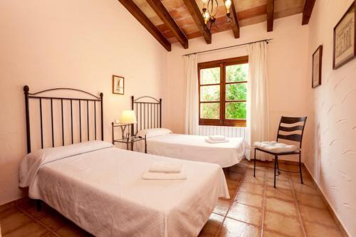Pollenca Villa Sleeps 6 Pool Air Con Wifi T400541