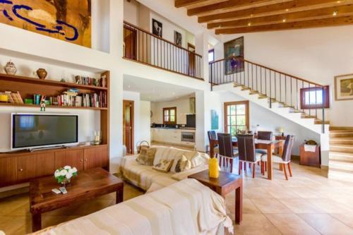 Pollenca Villa Sleeps 6 Air Con Wifi T454324