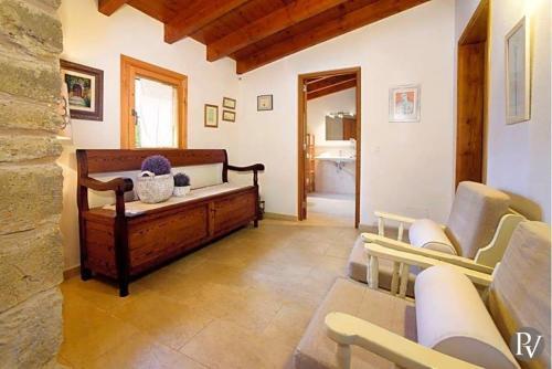 Pollenca Villa Sleeps 5 Pool Air Con
