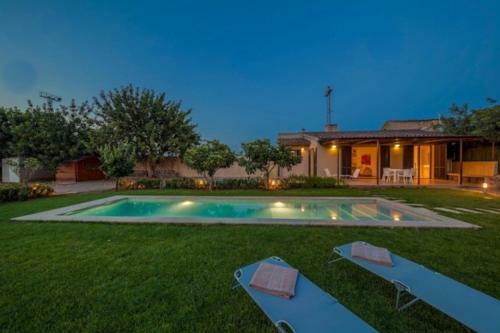 Pollenca Villa Sleeps 2 Pool Air Con Wifi T454323