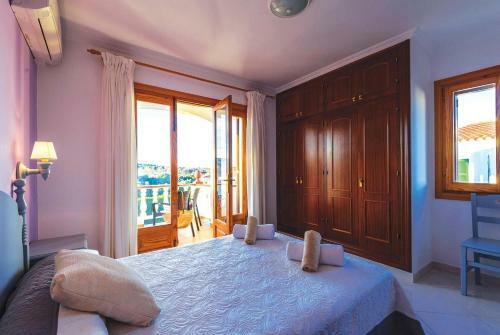 Port D'addaia Villa Sleeps 8 Air Con Wifi