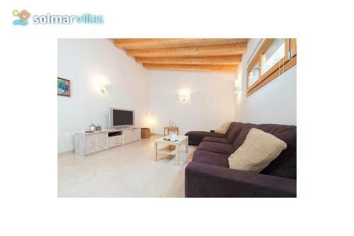 Cala San Vicente Villa Sleeps 6 Pool Air Con Wifi