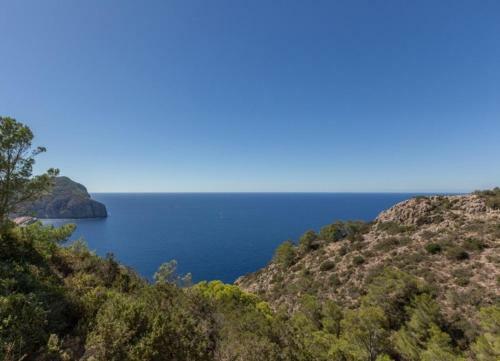 Port De Sant Miquel Villa Sleeps 10 Pool Air Con