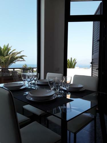 Central Seaview Apartment Puerto Del Carmen
