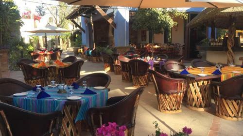 Hotel Encanto Inn & Suites