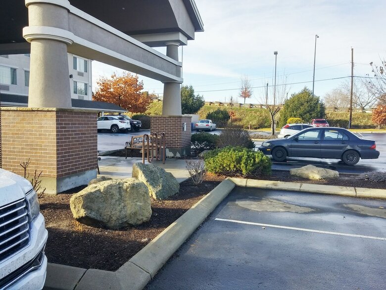Hotel Comfort Suites Airport